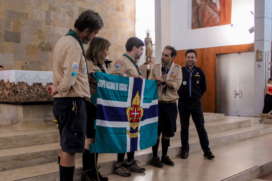 Corpo Nacional de Escutas - Agrupamento 74 Barreiro Chefe Nacional marcou presença nas Promessas e distinguiu escuteiros