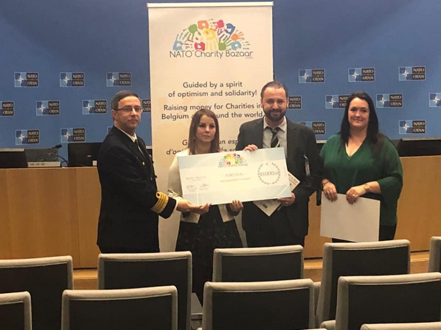 Barreiro - MELLITUS CRIANÇA DISTINGUIDA INTERNACIONALMENTE Donativo do NATO Charity Bazaar destinado à aquisição de dispositivo para medição da hemoglobina A1c
