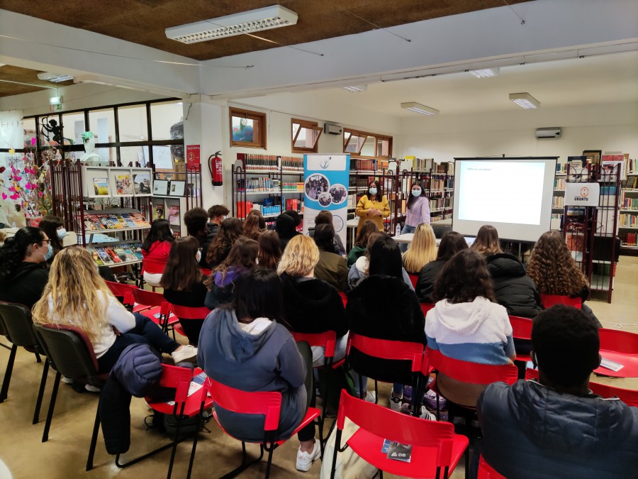 MONTIJO - Omnis Factum Associação celebra Dia Internacional da Mulher Alertando para a temática da Violência no Namoro.
