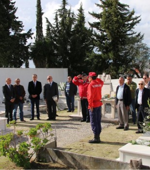 Aniversário Bombeiros de Alcácer Romagem ao Cemitério para homenagear Bombeiros e Diretores falecidos