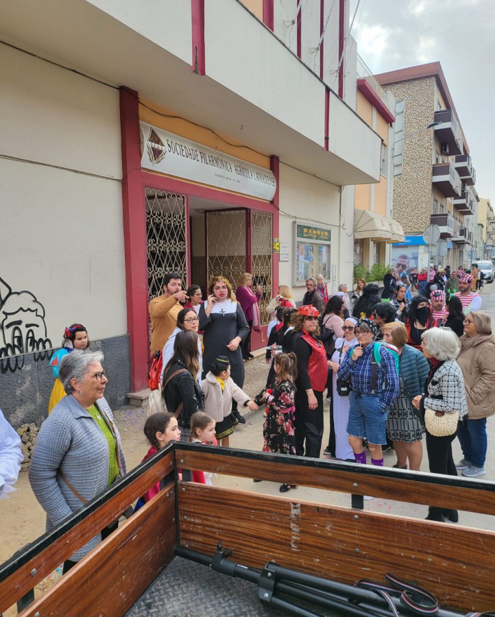Barreiro – Colectividades do Lavradio Trouxeram para as ruas a animação do Carnaval