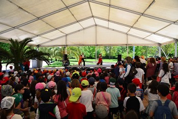 DIA MUNDIAL DA DANÇA NO BARREIRO 450 crianças participaram no Parque da Cidade