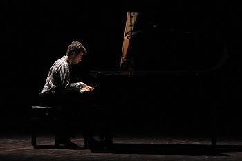 Pianista Miguel Sousa em Setúbal apresentou um recital de piano