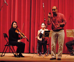 “Crescer com a Música” Instrumentos musicais divertem crianças