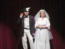 No Teatro Municipal do Barreiro “Ditirambus” apresenta a peça teatral "Cenas de Um Casamento"