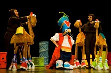 Teatro Animação de Setúbal Representações da peça infantil “Estranhões e Bizarrocos”