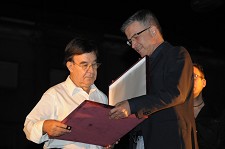 Comemorações do Dia do Município – Santiago do Cacém Enchente na Quinta do Chafariz Fado e música indiana marcaram espectáculo de António Chainho