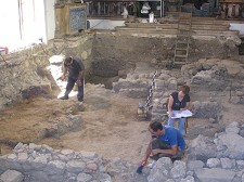 Escavações na Igreja do Espírito Santo em Alcácer do Sal Revelam escaravelho em contexto único em Portugal