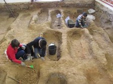 Atelier de Natal de Arqueologia em Santiago do Cacém Actividade na Igreja da Misericórdia de Alvalade destina-se às crianças da freguesia