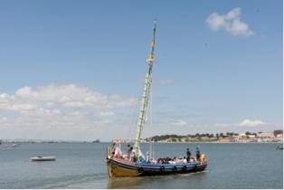Seixal Música, ateliês, visitas e passeios no Tejo no Maio Património