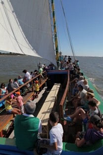 Varino municipal «O Boa Viagem» - Moita Continua a navegar no Tejo até ao final do mês de outubro