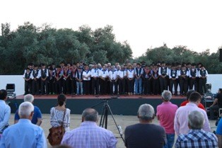 Grupos corais de Reguengos de Monsaraz, Mourão, Moura, Portel, Évora, Viana do Alentejo e Redondo Oficina de Cante Alentejano na Casa do Cante do concelho de Reguengos de Monsaraz