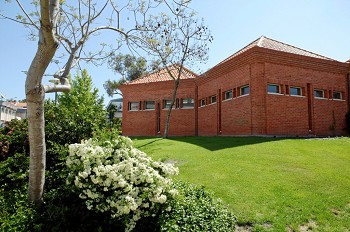 Na Biblioteca Municipal da Moita Exposição aborda cooperação e desenvolvimento