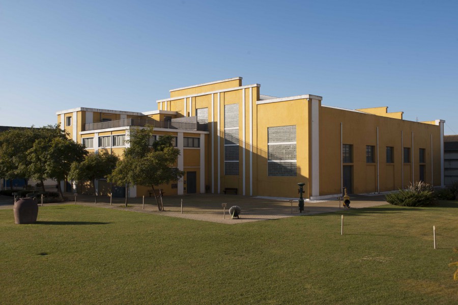 BARREIRO - Conferência no Museu Industrial do Arco Ribeirinho Sul «Património Arquitetónico: Janelas para o Passado e Portas para o Futuro» . Jornadas Europeias do Património