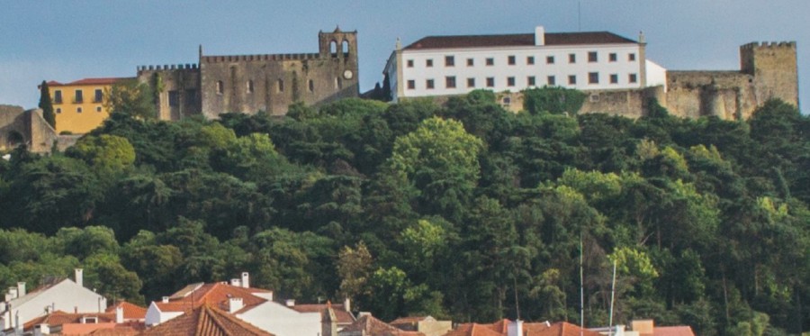 Castelo e Centro Histórico de Palmela Últimas visitas orientadas com participação gratuita . Inscreva-se!