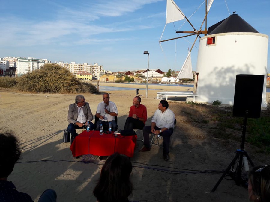 As velas dos moinhos e as velas da embarcação muleta em construção são ícones do Barreiro afirma o Presidente da CMB, Carlos Humberto de Carvalho