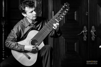 No Castelo de Palmela John Fletcher apresenta Recital de Guitarra e Altgitarren