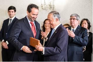 Companhia de Teatro de Almada Agraciada como Membro Honorário da Ordem do Mérito