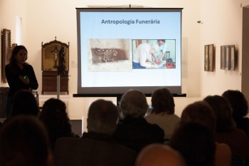 Setúbal - «A Vida e Morte das clarissas do Convento de Jesus» Os 13 esqueletos encontrados apresentam a ausência de indivíduos com menos de 20 anos de idade