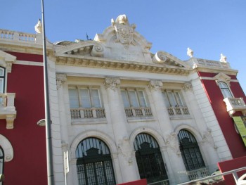 Setúbal - Edifício do Banco de Portugal como Imóvel de Interesse Municipal Um dos «mais emblemáticos no conjunto urbanístico» da Avenida Luísa Todi