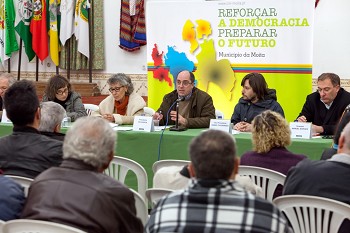 Câmara da Moita aprova moção Manifestando-se contra eliminação de carreiras dos TST