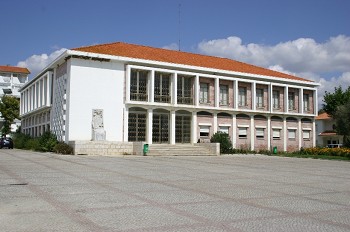 Tribunal de Alcácer do Sal substituído por seção de proximidade Presidente da Câmara promete protestar e tomar medidas