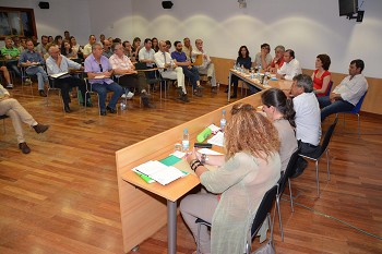 Obras no troço entre Santo André e Sines deveriam ter sido reiniciadas em julho Presidente da Câmara de Santiago do Cacém indignado com atraso da Estradas de Portugal e do Governo