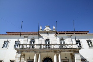 Aprovado protocolo de cooperação com Bombeiros de Setúbal Câmara da Moita aposta na formação de agentes de proteção civil