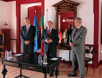 Apoio ao Emigrante Câmara de Sesimbra assina Protocolo de Colaboração