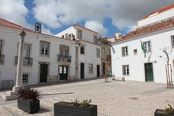 Município de Sesimbra Câmara Municipal reduz dívida