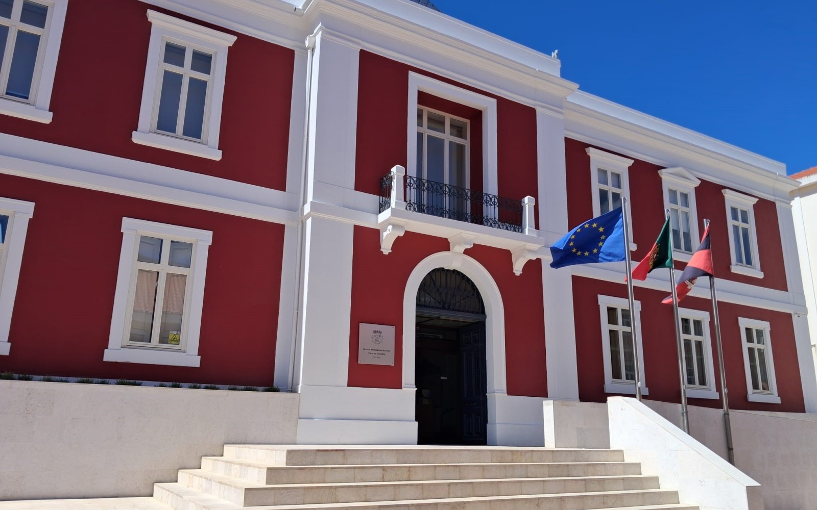 Na Sala de Sessões dos Paços do Concelho Reunião Pública da Câmara Municipal do Barreiro . Dia 4 novembro, 10h30