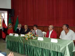 Santo António da Charneca – Barreiro Não tem sido fácil encontrar soluções para a descentralização porque não se faz por despacho