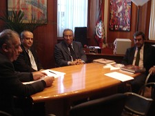 No Barreiro António Costa reúne com Carlos Humberto . Defendem a terceira travessia do Tejo Ferro-rodoviária