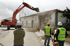 Câmara Municipal da Moita sublinha REFER de costas viradas para população e autarquias . Avançou a demolição da estação de Alhos Vedros