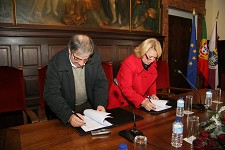 Câmara Municipal de Setúbal e agência ENA Assinam protocolo sobre reutilização de óleos usados