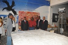 Representantes da Embaixada de Moçambique visitam Barreiro Comitiva esteve com o Mestre Malangatana no local de trabalho no Barreiro