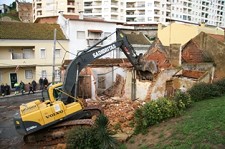 Câmara Municipal de Setúbal Procedeu à demolição de mais dois imóveis devolutos