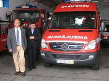 ALCÁCER DO SAL Nova ambulância dos bombeiros do Torrão apresentada a 25 de Abril