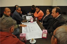 Reunião com moradores da Praceta das Flores no Barreiro Projecto é explicado aos moradores