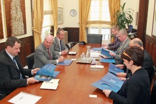 Comitiva empresarial russa em Setúbal Discute possibilidade de concretização de novos investimentos