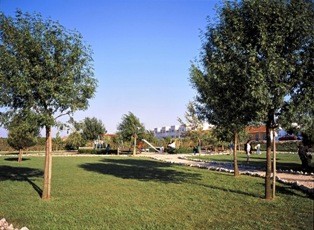 Na freguesia do Gaio/Rosário - Moita Parque Infantil «Canoas» vai ter novo piso sintético