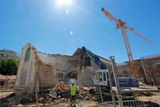 Reabilitação Convento de Jesus em Setúbal Demolição de edifício contíguo em estado obsoleto . Não integra a estrutura do Convento