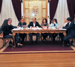 Câmara de Alcochete Mantém participação variável de IRS para 2015 e derrama para 2014