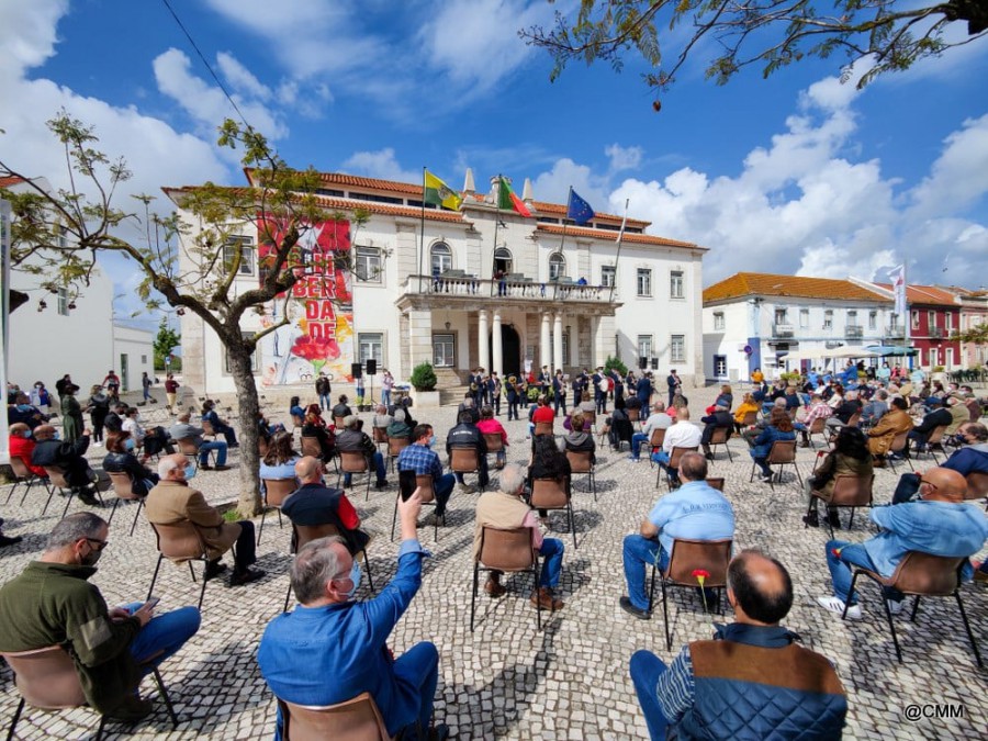 Moita - 25 de Abril marcado com Sessão Comemorativa «Não podíamos deixar de comemorar os 47 anos do 25 de Abril na rua»