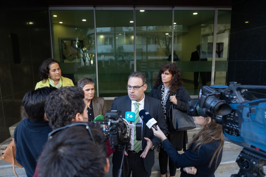 Hospital do Seixal vai avançar Presidente da Câmara reuniu-se com ministra da Saúde .Garantiu abertura da urgência pediátrica