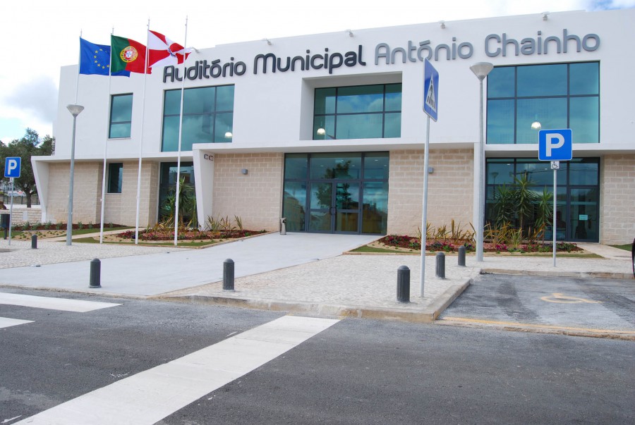 « Santiago do Cacém Digital Mais» Financiamento por fundos europeus num investimento elegível de 425 mil euros . Autarquia cada vez mais digital