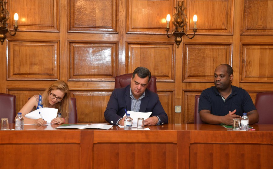 Montijo - Criação de hortas urbanas é uma forma de preservar o património municipal Assinatura de contratos de comodato para Quinta do Saldanha