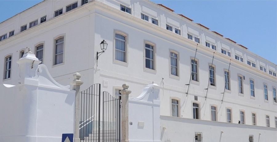 Câmara Municipal de Sines aprovou por unanimidade Defesa da prioridade da vacinação dos trabalhadores dos serviços essenciais.