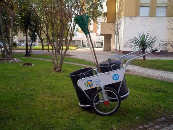 Setúbal - Aquisição de cinco novos carrinhos de limpeza Limpeza urbana e higiene pública reforçadas