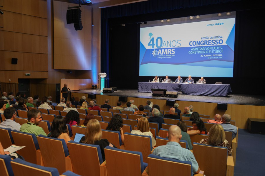 Associação de Municípios da Região de Setúbal Congresso da Região de Setúbal um contributo para Agregar Vontades, Construir o Futuro
